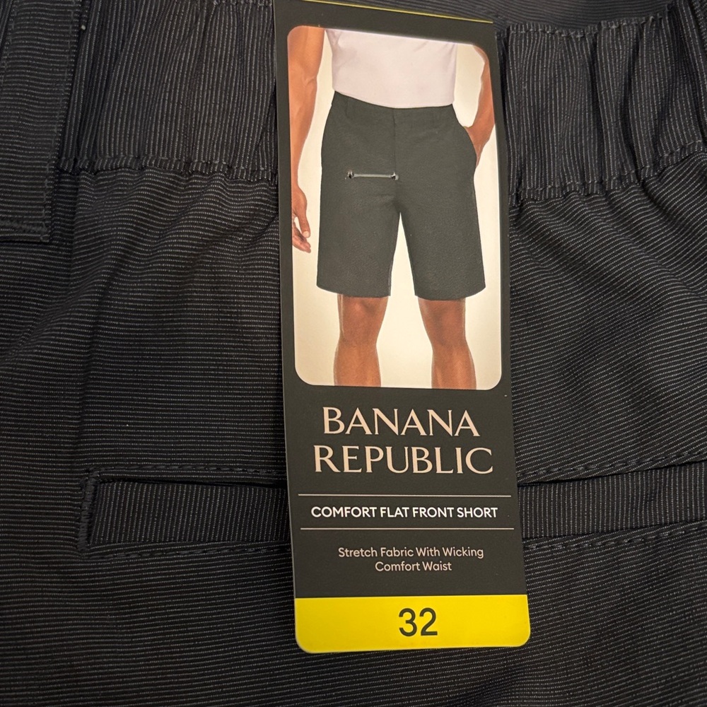 Banana Republic Men's Black Flat Front Shorts